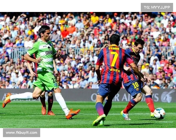 巴萨主场遭绝杀亚马尔受限大巴黎残阵爆冷逆袭晋级